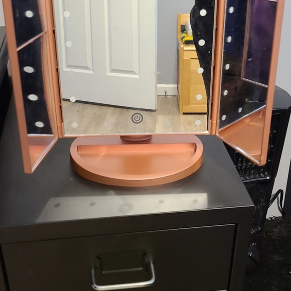 Mirror - Picture 3 of 3